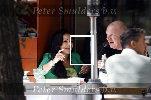 Amsterdam 23 april 2022
Amanda Balk met haar nieuwe vriend Edward den Hollander in Amsterdam bij Ferilli. Ze kwamen aanrijden met zijn Rolls Royce