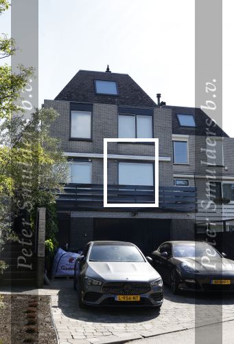 Mijdrecht 11 mei 2022
Andre Hazes vertrekt vanaf het huis van zijn moeder Rachel om te gaan sporten .