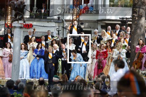 Maastricht 27 april 2022
Koningsdag wordt dit jaar in Maastricht gevierd . Aanwezig Koning Willem Alexander Koningin Maxima Prinses Amalia Prinses Alexia Prinses Ariane Prins Constantijn Prinses Laurentien Prins Maurits Prinses Marilene Prins Bernhard Prinses Annette Prins Floris Prinses Aimee Prins Pieter Christiaan en Prinses Annette.