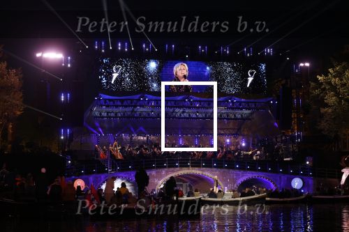 Amsterdam 5 mei 2022
5 mei concert op de amstel bij Carre met oa aanwezig Koning Willem Alexander en Koningin Maxima . Anita Meyer