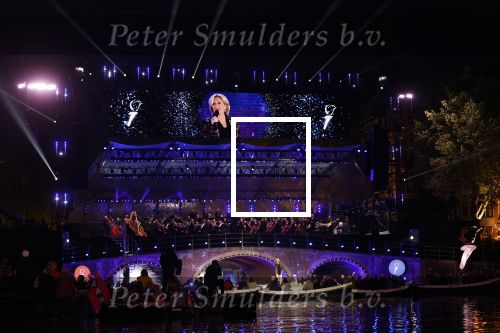 Amsterdam 5 mei 2022
5 mei concert op de amstel bij Carre met oa aanwezig Koning Willem Alexander en Koningin Maxima . Anita Meyer