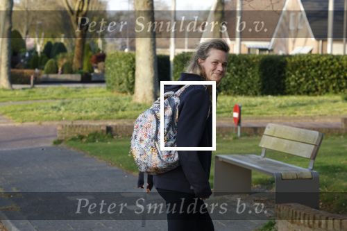 Ijhorst Staphorst 19 april 2022
Anne Lok vertrekt vanaf haar huis naar het stadhuis van Staphorst