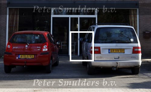 Ijhorst Staphorst 19 april 2022
Anne Lok vertrekt vanaf haar huis naar het stadhuis van Staphorst