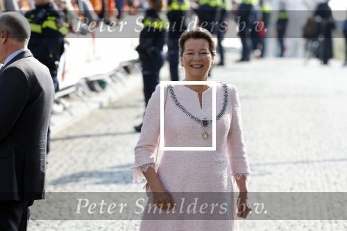 Maastricht 27 april 2022
Koningsdag wordt dit jaar in Maastricht gevierd . Aanwezig Koning Willem Alexander Koningin Maxima Prinses Amalia Prinses Alexia Prinses Ariane Prins Constantijn Prinses Laurentien Prins Maurits Prinses Marilene Prins Bernhard Prinses Annette Prins Floris Prinses Aimee Prins Pieter Christiaan en Prinses Annette. Annemarie Penn te Strake