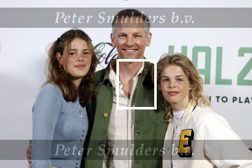 Utrecht 24 april 2022
Opening hal 22.        ( Padel bowling fitness en squash)
De eigenaren zijn Marco v Basten Frank Rijkaard Parry Overeem Barry Atsma en Edwin Oosterlaar. Barry kwam met zijn partner Noortje Herlaar en zijn 2 dochter. Ook zijn vader was erbij . Die werd die dag 80 jaar oud.