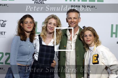 Utrecht 24 april 2022
Opening hal 22.        ( Padel bowling fitness en squash)
De eigenaren zijn Marco v Basten Frank Rijkaard Parry Overeem Barry Atsma en Edwin Oosterlaar. Barry kwam met zijn partner Noortje Herlaar en zijn 2 dochter. Ook zijn vader was erbij . Die werd die dag 80 jaar oud.
