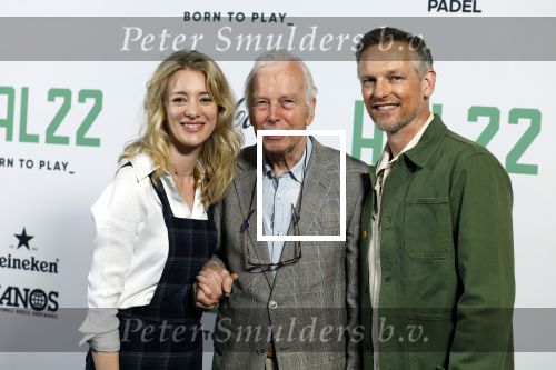 Utrecht 24 april 2022
Opening hal 22.        ( Padel bowling fitness en squash)
De eigenaren zijn Marco v Basten Frank Rijkaard Parry Overeem Barry Atsma en Edwin Oosterlaar. Barry kwam met zijn partner Noortje Herlaar en zijn 2 dochter. Ook zijn vader was erbij . Die werd die dag 80 jaar oud.