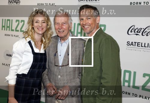 Utrecht 24 april 2022
Opening hal 22.        ( Padel bowling fitness en squash)
De eigenaren zijn Marco v Basten Frank Rijkaard Parry Overeem Barry Atsma en Edwin Oosterlaar. Barry kwam met zijn partner Noortje Herlaar en zijn 2 dochters. Ook zijn vader was erbij . Die werd die dag 80 jaar oud.