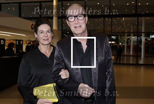 Rotterdam 28 april 2022
Musicalawards gala in Ahoy Rotterdam. Bart Chabot met vrouw