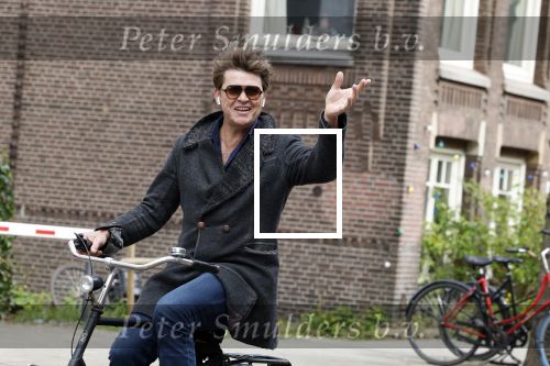 Amsterdam 12 april 2022
Beau v Erven Dorens op de fiets in Amsterdam zuid