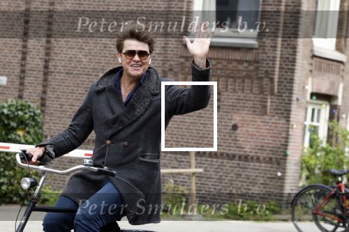 Amsterdam 12 april 2022
Beau v Erven Dorens op de fiets in Amsterdam zuid