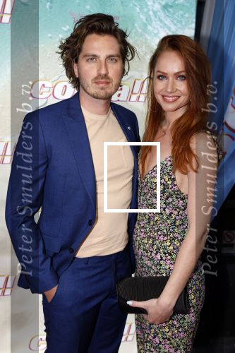 Amsterdam 20 april 2022
Premiere Costa in Tuschinski. Castleden oa , Katja Schuurman Abbey Hoes Soy Kroon Stephanie v Eer Oscar Aerts Sinan Eroglu Roeland Fernhout Tina de Bruin en Lisa Zweerman . De regisseur is Jon Karhaus en Diederik Jekel heeft het script geschreven.  Bertrie Wierenga en Dorian Bindels