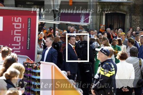 Maastricht 27 april 2022
Koningsdag wordt dit jaar in Maastricht gevierd . Aanwezig Koning Willem Alexander Koningin Maxima Prinses Amalia Prinses Alexia Prinses Ariane Prins Constantijn Prinses Laurentien Prins Maurits Prinses Marilene Prins Bernhard Prinses Annette Prins Floris Prinses Aimee Prins Pieter Christiaan en Prinses Annette. Bertus Holkema