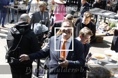Maastricht 27 april 2022
Koningsdag wordt dit jaar in Maastricht gevierd . Aanwezig Koning Willem Alexander Koningin Maxima Prinses Amalia Prinses Alexia Prinses Ariane Prins Constantijn Prinses Laurentien Prins Maurits Prinses Marilene Prins Bernhard Prinses Annette Prins Floris Prinses Aimee Prins Pieter Christiaan en Prinses Annette. Bertus Holkema