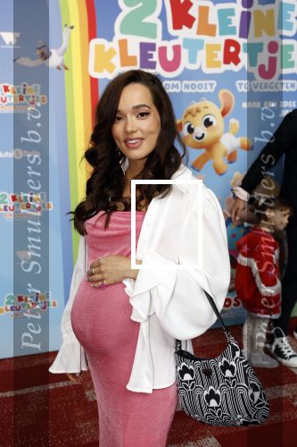 Amsterdam 1 mei 2022
Premiere 2 kleine kleutertjes bedacht door Jan Smit .
Waylon kwam met zijn zwangere vriendin Bibi Breijman en hun dochter
