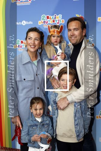 Amsterdam 1 mei 2022
Premiere 2 kleine kleutertjes bedacht door Jan Smit .
Bo Wilkes met man en kinderen