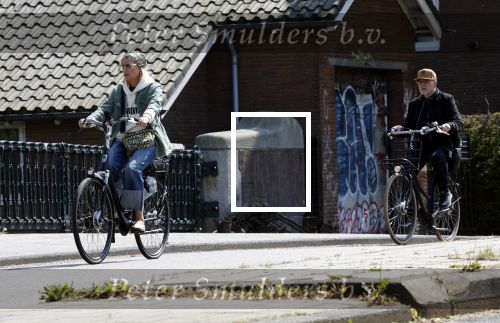 Amsterdam 6 mei 2022
De ouders van Bridget Maasland op de fiets in Amsterdam zuid