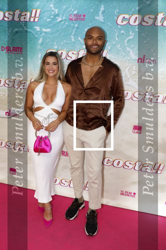 Amsterdam 20 april 2022
Premiere Costa in Tuschinski. Castleden oa , Katja Schuurman Abbey Hoes Soy Kroon Stephanie v Eer Oscar Aerts Sinan Eroglu Roeland Fernhout Tina de Bruin en Lisa Zweerman . De regisseur is Jon Karhaus en Diederik Jekel heeft het script geschreven. Carre Albers en Denzel Von Deira