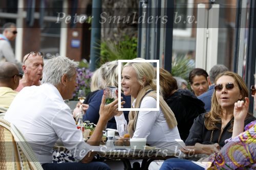 Amsterdam 7 mei 2022
Denise Boehoff met haar vriend Mike Kesseler in Amsterdam zuid.