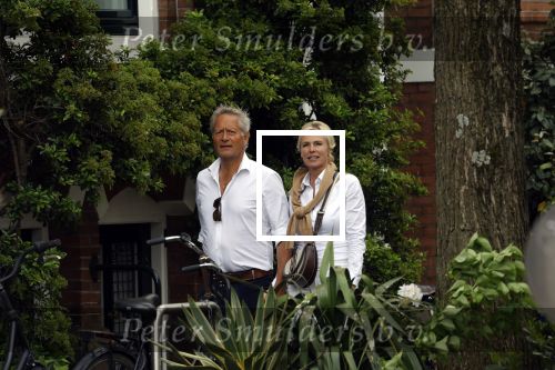 Amsterdam 7 mei 2022
Denise Boehoff met haar vriend Mike Kesseler in Amsterdam zuid.