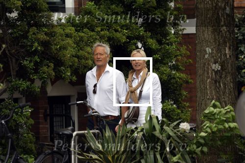 Amsterdam 7 mei 2022
Denise Boehoff met haar vriend Mike Kesseler in Amsterdam zuid.