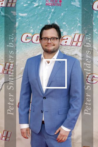Amsterdam 20 april 2022
Premiere Costa in Tuschinski. Castleden oa , Katja Schuurman Abbey Hoes Soy Kroon Stephanie v Eer Oscar Aerts Sinan Eroglu Roeland Fernhout Tina de Bruin en Lisa Zweerman . De regisseur is Jon Karhaus en Diederik Jekel heeft het script geschreven.
