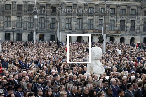 Amsterdam 4 m2i 2022
Dodenherdenking op de dam . Aanwezig oa Koning Willem Alexander Koningin Maxima Mark Rutte en burgemeester Femke Halsema .