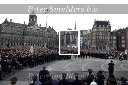 Amsterdam 4 m2i 2022
Dodenherdenking op de dam . Aanwezig oa Koning Willem Alexander Koningin Maxima Mark Rutte en burgemeester Femke Halsema .