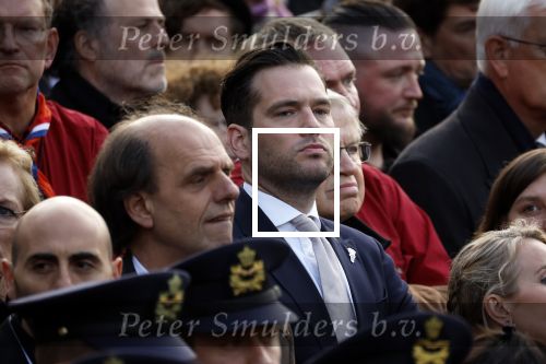 Amsterdam 4 m2i 2022
Dodenherdenking op de dam . Aanwezig oa Koning Willem Alexander Koningin Maxima Mark Rutte en burgemeester Femke Halsema .