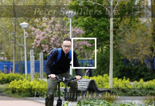 Amsterdam 15 april 2022
Dolf Jansen op zijn fiets in Amsterdam zuid