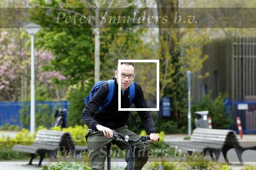 Amsterdam 15 april 2022
Dolf Jansen op zijn fiets in Amsterdam zuid