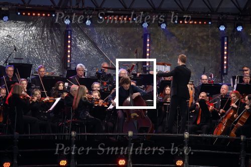 Amsterdam 5 mei 2022
5 mei concert op de amstel bij Carre met oa aanwezig Koning Willem Alexander en Koningin Maxima . Dominic Seldis