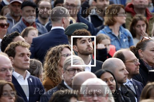 Amsterdam 4 m2i 2022
Dodenherdenking op de dam . Aanwezig oa Koning Willem Alexander Koningin Maxima Mark Rutte en burgemeester Femke Halsema . Duncan Laurence