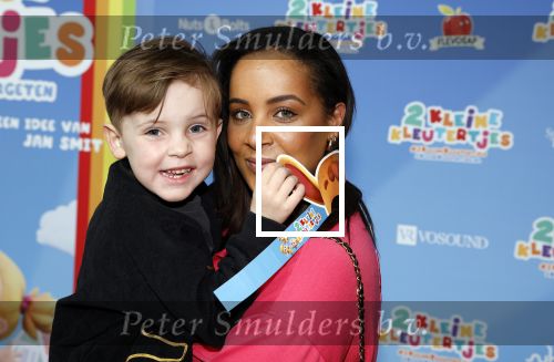 Amsterdam 1 mei 2022
Premiere 2 kleine kleutertjes bedacht door Jan Smit .
Dyantha Brooks met zoon en met een vriendin