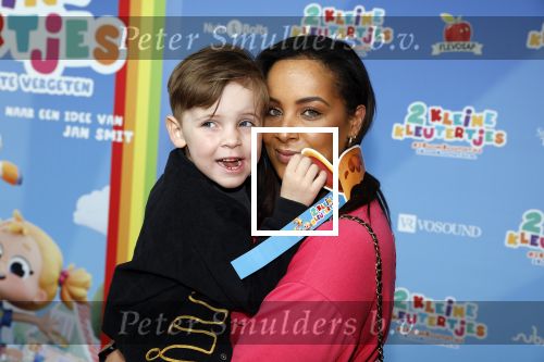 Amsterdam 1 mei 2022
Premiere 2 kleine kleutertjes bedacht door Jan Smit .
Dyantha Brooks met zoon en met een vriendin