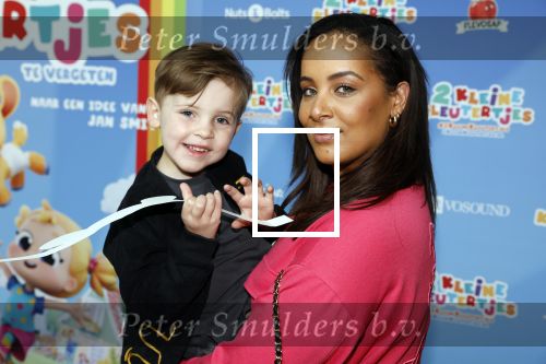 Amsterdam 1 mei 2022
Premiere 2 kleine kleutertjes bedacht door Jan Smit .
Dyantha Brooks met zoon en met een vriendin