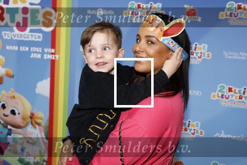 Amsterdam 1 mei 2022
Premiere 2 kleine kleutertjes bedacht door Jan Smit .
Dyantha Brooks met zoon en met een vriendin