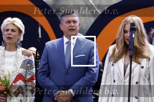 Maastricht 27 april 2022
Koningsdag wordt dit jaar in Maastricht gevierd . Aanwezig Koning Willem Alexander Koningin Maxima Prinses Amalia Prinses Alexia Prinses Ariane Prins Constantijn Prinses Laurentien Prins Maurits Prinses Marilene Prins Bernhard Prinses Annette Prins Floris Prinses Aimee Prins Pieter Christiaan en Prinses Annette. Emile Roemer