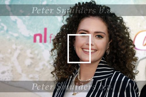 Amsterdam 20 april 2022
Premiere Costa in Tuschinski. Castleden oa , Katja Schuurman Abbey Hoes Soy Kroon Stephanie v Eer Oscar Aerts Sinan Eroglu Roeland Fernhout Tina de Bruin en Lisa Zweerman . De regisseur is Jon Karhaus en Diederik Jekel heeft het script geschreven. Emma Deckers kwam met een vriendin