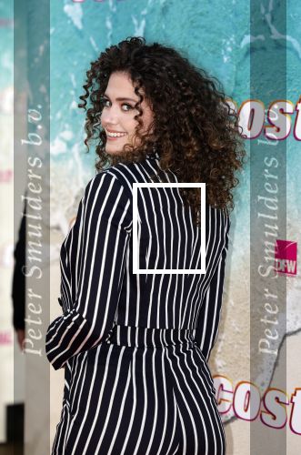 Amsterdam 20 april 2022
Premiere Costa in Tuschinski. Castleden oa , Katja Schuurman Abbey Hoes Soy Kroon Stephanie v Eer Oscar Aerts Sinan Eroglu Roeland Fernhout Tina de Bruin en Lisa Zweerman . De regisseur is Jon Karhaus en Diederik Jekel heeft het script geschreven. Emma Deckers kwam met een vriendin