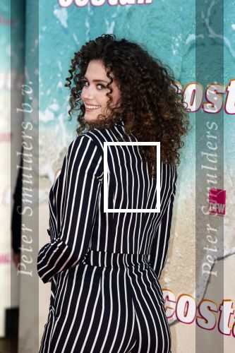 Amsterdam 20 april 2022
Premiere Costa in Tuschinski. Castleden oa , Katja Schuurman Abbey Hoes Soy Kroon Stephanie v Eer Oscar Aerts Sinan Eroglu Roeland Fernhout Tina de Bruin en Lisa Zweerman . De regisseur is Jon Karhaus en Diederik Jekel heeft het script geschreven. Emma Deckers kwam met een vriendin