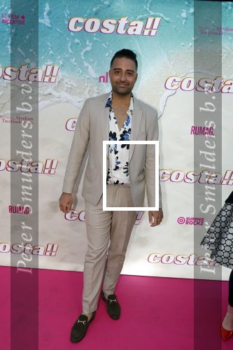 Amsterdam 20 april 2022
Premiere Costa in Tuschinski. Castleden oa , Katja Schuurman Abbey Hoes Soy Kroon Stephanie v Eer Oscar Aerts Sinan Eroglu Roeland Fernhout Tina de Bruin en Lisa Zweerman . De regisseur is Jon Karhaus en Diederik Jekel heeft het script geschreven. Fawrynotsawry