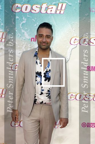 Amsterdam 20 april 2022
Premiere Costa in Tuschinski. Castleden oa , Katja Schuurman Abbey Hoes Soy Kroon Stephanie v Eer Oscar Aerts Sinan Eroglu Roeland Fernhout Tina de Bruin en Lisa Zweerman . De regisseur is Jon Karhaus en Diederik Jekel heeft het script geschreven. Fawrynotsawry