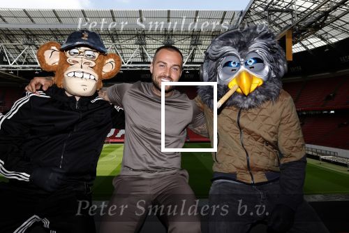 Amsterdam 6 mei 2022
Dave Roelvink met Feevie en DJ Uil in Johan Cruijff arena . dave is verbonden aan FEEV . Feev gaat de wereld van Tickets Hotels en vliegtickets veranderen en het socialer maken . Het leven moet een feestje zijn .