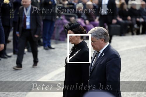 Amsterdam 4 m2i 2022
Dodenherdenking op de dam . Aanwezig oa Koning Willem Alexander Koningin Maxima Mark Rutte en burgemeester Femke Halsema .