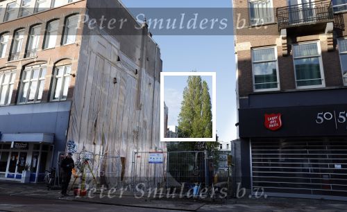 Amsterdam 26 april 2022
Ferry Doedens heeft een nieuw appartement gekocht 300 meter bij zijn oude appartement vandaan.