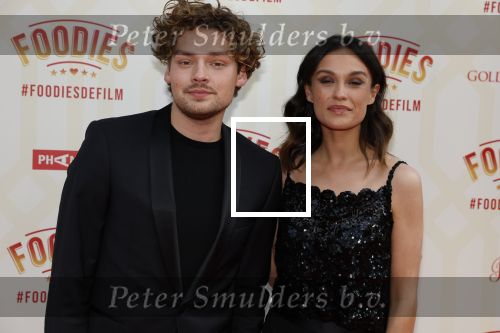 Amsterdam 10 mei 2022
Premiere Foodies in Tuschinski met oa Ilse warringa Holly Brood Sanne Langelaar Sanne Vogel Sinan Eroglu Quiah Shilue Roue Verveer en Johanna Hagen. Holly en Soy Kroon