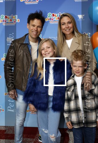 Amsterdam 1 mei 2022
Premiere 2 kleine kleutertjes bedacht door Jan Smit .
Jaap kwakman kwam met zijn vrouw en kinderen