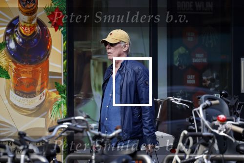Amsterdam 16 april 2022
Jack Spijkerman aan het winkelen op de beethovenstraat