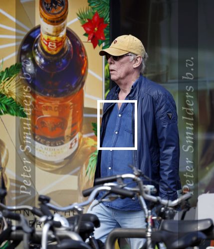 Amsterdam 16 april 2022
Jack Spijkerman aan het winkelen op de beethovenstraat